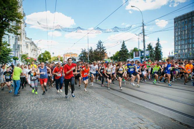 Новини Вінниці - фото з Вінницький напівмарафон: що потрібно знати учасникам забігів Вінницький напівмарафон: що потрібно знати учасникам забігів, фото №2 на сайті 20minut.ua