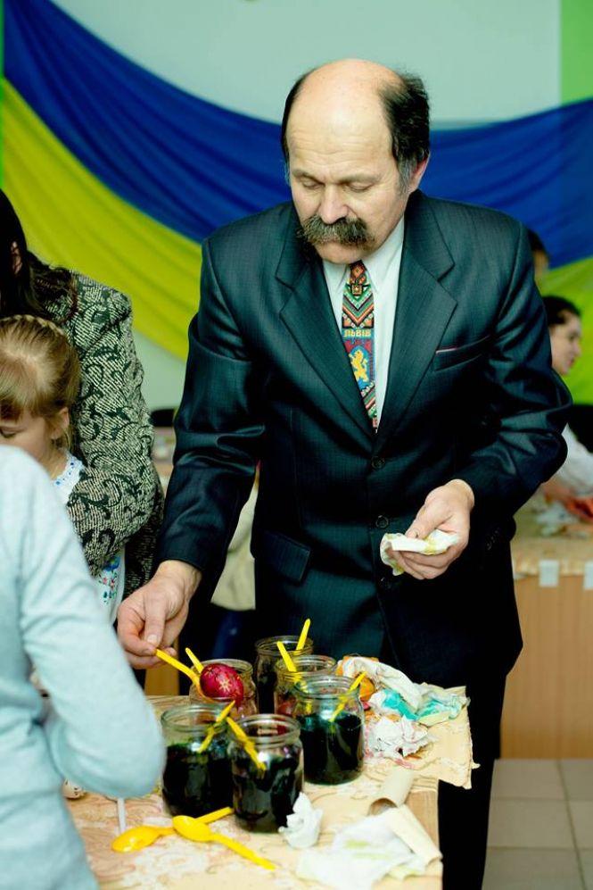 Новини Тернополя - фото з Якщо щиро подарувати людині писанку — вона може вилікувати: інтерв'ю із народним майстром писанкарства Якщо щиро подарувати людині писанку — вона може вилікувати: інтерв'ю із народним майстром писанкарства, фото №2 на сайті 20minut.ua