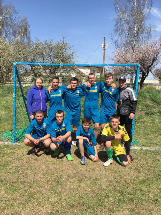 Новини Козятина - фото з Про спорт: хто переміг у районних фінальних змаганнях з міні-футболу? Про спорт: хто переміг у районних фінальних змаганнях з міні-футболу?, фото №1 на сайті 20minut.ua