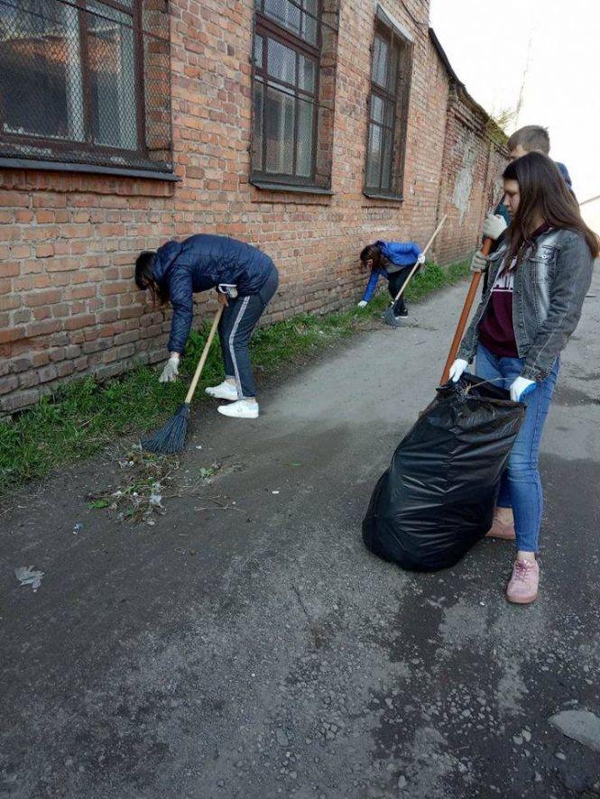 Тепер чисто: як студенти порядок наводили, фото №2 на сайті 20minut.ua