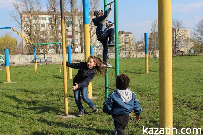 Маючи четверо доньок, прихистила ще трьох синів. Історія багатодітної родини з Козятинщини, фото №3 на сайті 20minut.ua