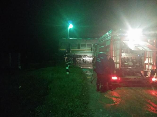 Новини Кам'янця-Подільського - фото з Неподалік від Кам’янця горів пасажирський локомотив Неподалік від Кам’янця горів пасажирський локомотив, фото №2 на сайті 20minut.ua