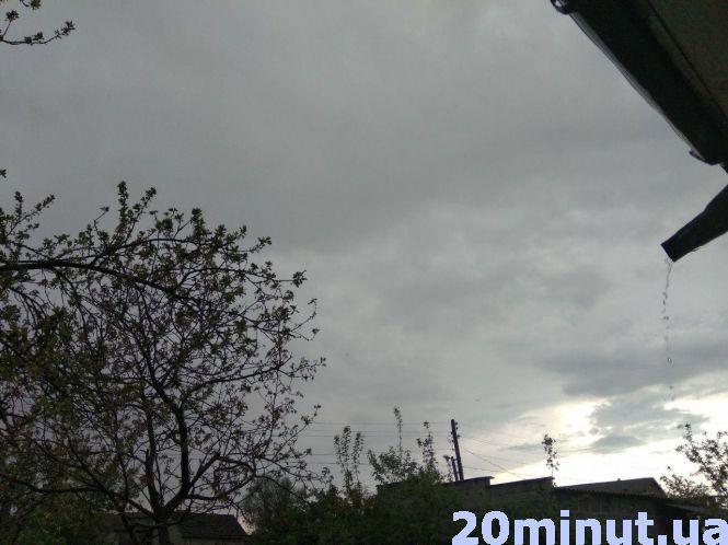 Новини Вінниці - фото з Циклон з грозами бушує на Вінниччині. Як все починалось? (Карта блискавок) Циклон з грозами бушує на Вінниччині. Як все починалось? (Карта блискавок), фото №2 на сайті 20minut.ua