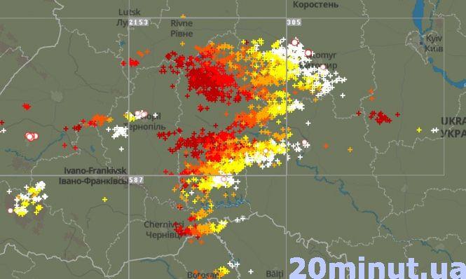 Новини Вінниці - фото з Циклон з грозами бушує на Вінниччині. Як все починалось? (Карта блискавок) Циклон з грозами бушує на Вінниччині. Як все починалось? (Карта блискавок), фото №5 на сайті 20minut.ua