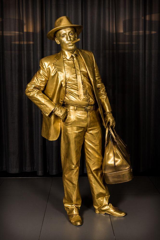 Новини Тернополя - фото з "Нам приємно чути: "Хлопці, ви круті!" Живі скульптури розповіли про свою роботу "Нам приємно чути: "Хлопці, ви круті!" Живі скульптури розповіли про свою роботу, фото №5 на сайті 20minut.ua