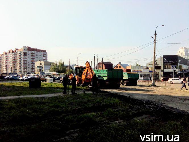 На Зарічанській почали облаштування скверу Бандери за 6,5 мільйона (ФОТО), фото №1 на сайті vsim.ua