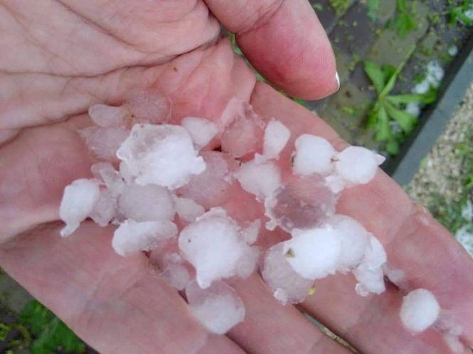 На Тернопільщині знову падає град. Синоптики обіцяють чергову порцію дощів (фото), фото №2 на сайті 20minut.ua