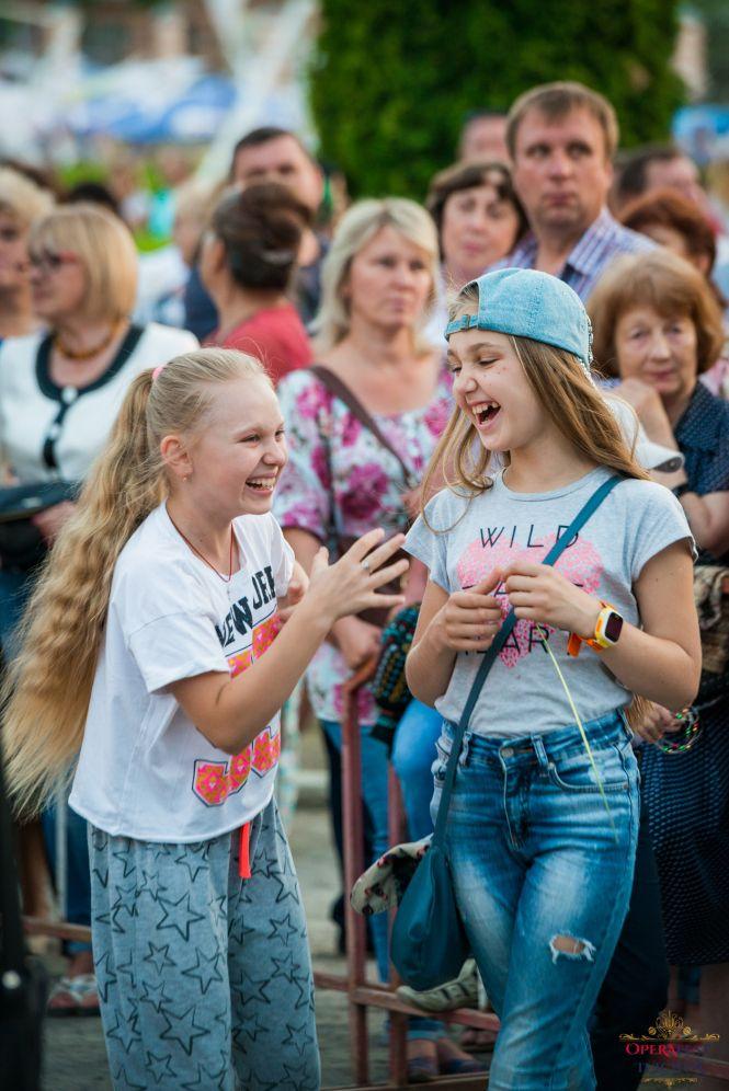 Новини Вінниці - фото з Найвеселіші канікули - 4-5 червня на KIDS OPERAFEST! Будуть мюзикли, «Школа чарівництва» і артисти Disney Найвеселіші канікули - 4-5 червня на KIDS OPERAFEST! Будуть мюзикли, «Школа чарівництва» і артисти Disney, фото №17 на сайті 20minut.ua