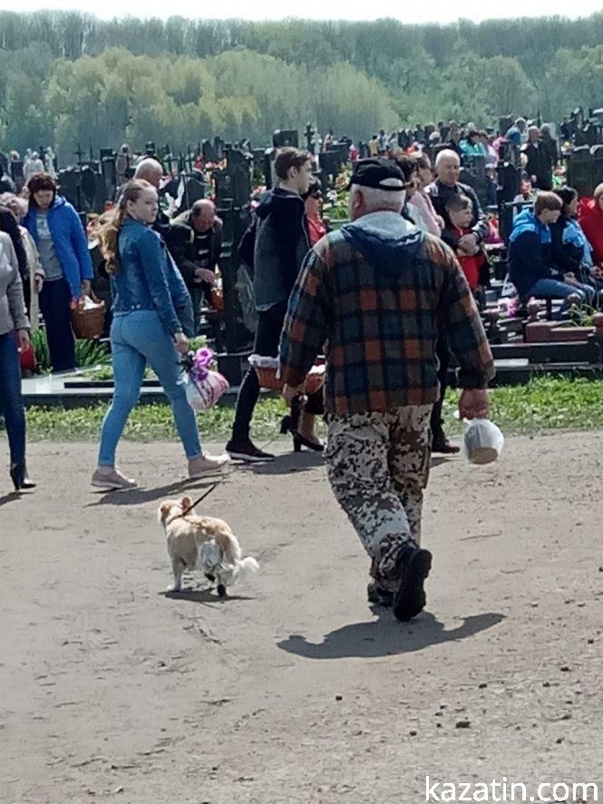 Новини Козятина - фото з Фоторепортаж: поминальний день у Козятині Фоторепортаж: поминальний день у Козятині, фото №10 на сайті 20minut.ua
