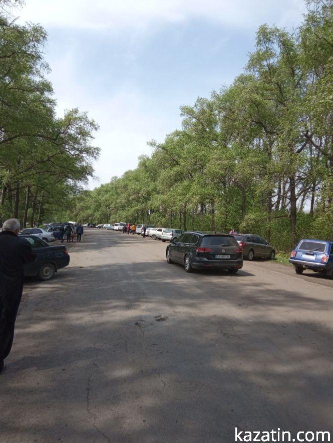 Новини Козятина - фото з Фоторепортаж: поминальний день у Козятині Фоторепортаж: поминальний день у Козятині, фото №1 на сайті 20minut.ua