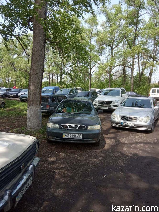 Новини Козятина - фото з Фоторепортаж: поминальний день у Козятині Фоторепортаж: поминальний день у Козятині, фото №2 на сайті 20minut.ua