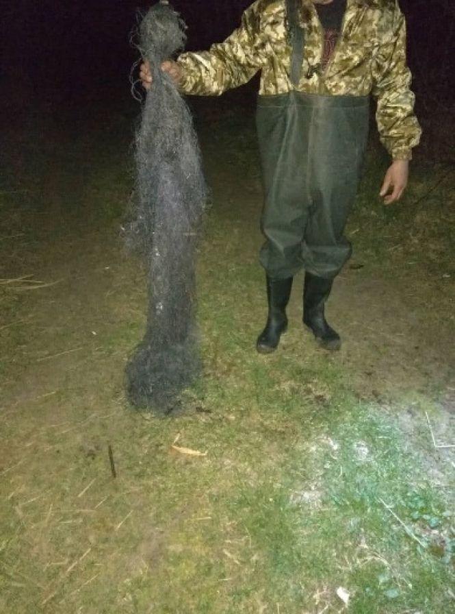 Новини Хмельницького - фото з Риби на 34 тисячі гривень виловили браконьєри на Хмельниччині Риби на 34 тисячі гривень виловили браконьєри на Хмельниччині, фото №2 на сайті vsim.ua