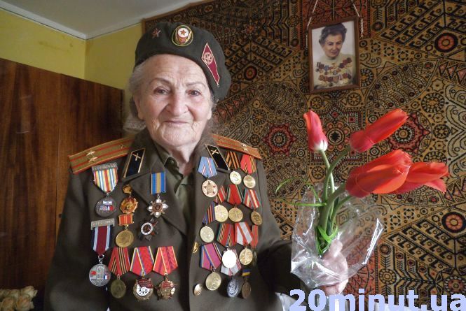 Новини Тернополя - фото з «У день Перемоги ми падали на землю, плакали і цілували її. Дівчата кричали: «Мама! Я жива!» «У день Перемоги ми падали на землю, плакали і цілували її. Дівчата кричали: «Мама! Я жива!», фото №1 на сайті 20minut.ua