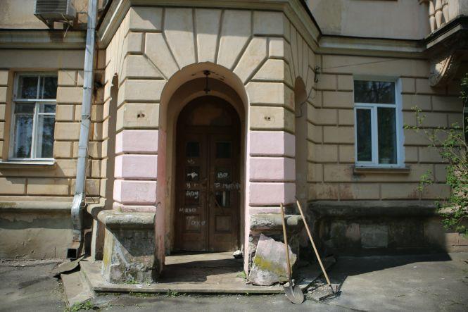 Новини Вінниці - фото з Будинок обкому. Розкішна сталінка, якої не мало бути Будинок обкому. Розкішна сталінка, якої не мало бути, фото №18 на сайті 20minut.ua