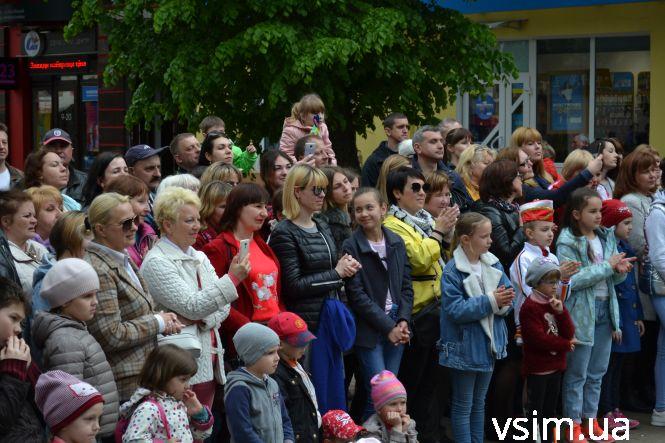 Новини Хмельницького - фото з У Хмельницькому розпочався фестиваль «Art Major Show» (ФОТО, ВІДЕО) У Хмельницькому розпочався фестиваль «Art Major Show» (ФОТО, ВІДЕО), фото №14 на сайті vsim.ua