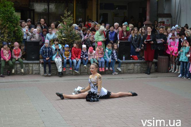 Новини Хмельницького - фото з У Хмельницькому розпочався фестиваль «Art Major Show» (ФОТО, ВІДЕО) У Хмельницькому розпочався фестиваль «Art Major Show» (ФОТО, ВІДЕО), фото №6 на сайті vsim.ua