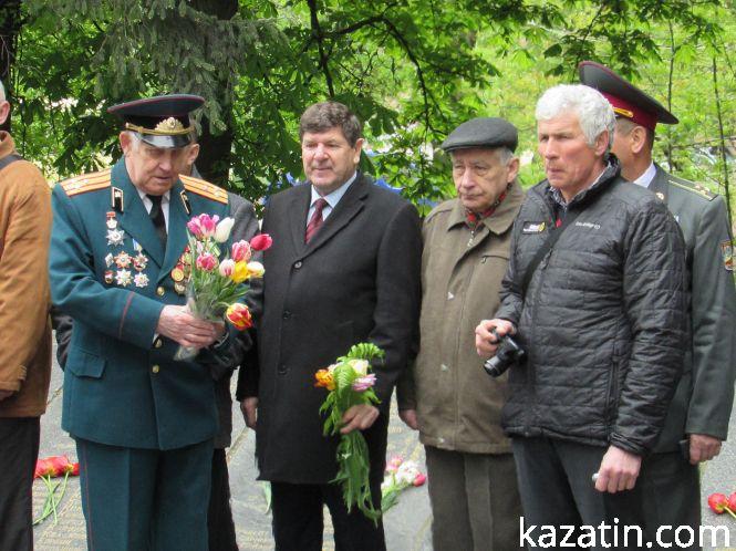 Новини Козятина - фото з Фото-відео репортаж: День Перемоги в Козятині Фото-відео репортаж: День Перемоги в Козятині, фото №16 на сайті 20minut.ua