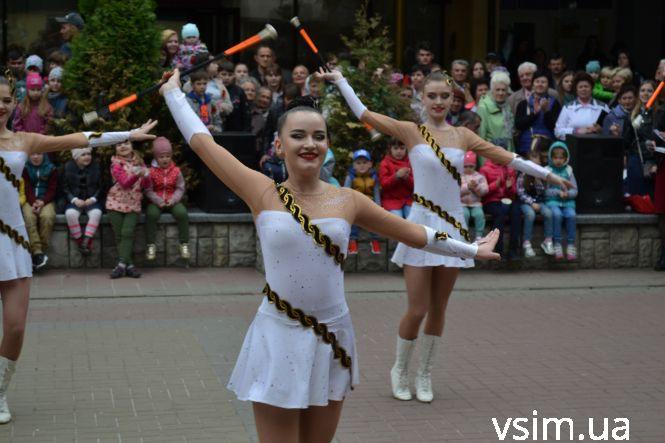 Новини Хмельницького - фото з У Хмельницькому розпочався фестиваль «Art Major Show» (ФОТО, ВІДЕО) У Хмельницькому розпочався фестиваль «Art Major Show» (ФОТО, ВІДЕО), фото №16 на сайті vsim.ua