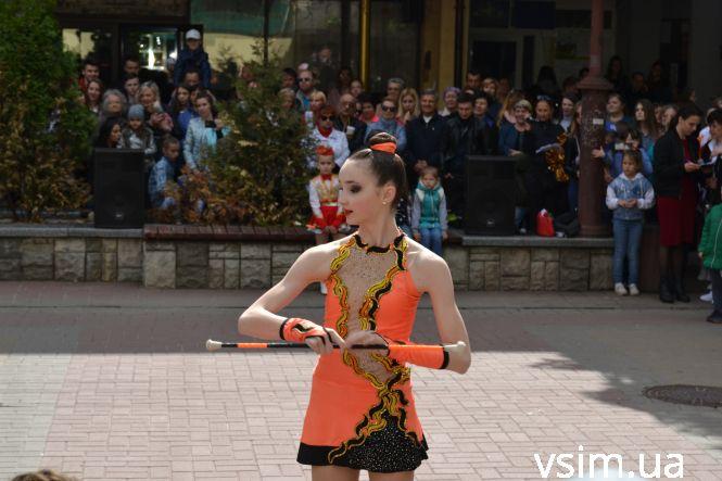 Новини Хмельницького - фото з У Хмельницькому розпочався фестиваль «Art Major Show» (ФОТО, ВІДЕО) У Хмельницькому розпочався фестиваль «Art Major Show» (ФОТО, ВІДЕО), фото №1 на сайті vsim.ua