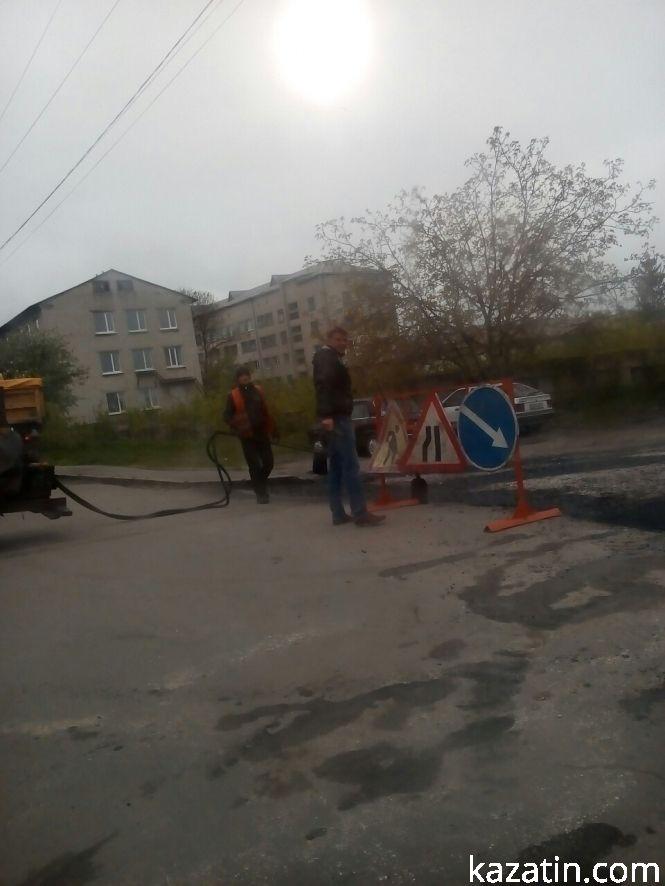 Козятин сьогодні: ремонтують дорогу і в місті, і на вокзалі, фото №2 на сайті 20minut.ua