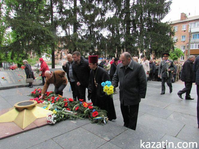 Новини Козятина - фото з Фото-відео репортаж: День Перемоги в Козятині Фото-відео репортаж: День Перемоги в Козятині, фото №8 на сайті 20minut.ua