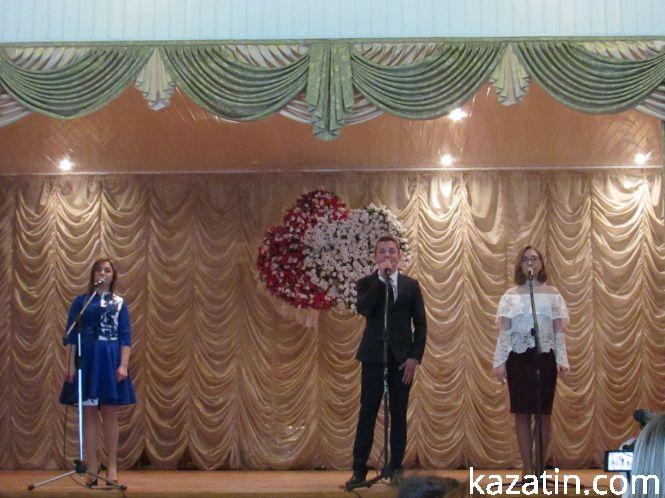 Новини Козятина - фото з Талант: Марія Дацюк — чергове дарування вокалу з школи №-9