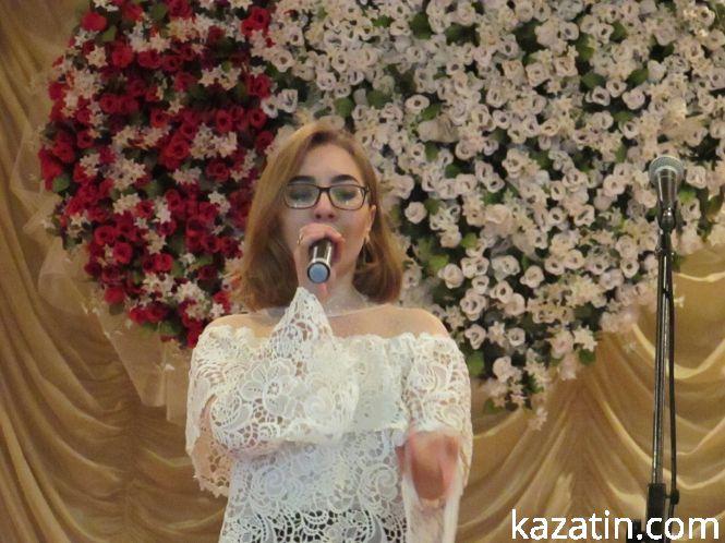 Новини Козятина - фото з Талант: Марія Дацюк — чергове дарування вокалу з школи №-9