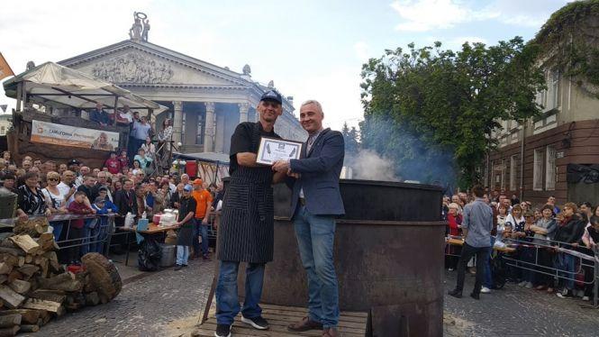 У Тернополі черговий рекорд: на фесті приготували 1001 літру бограчу, фото №1 на сайті 20minut.ua