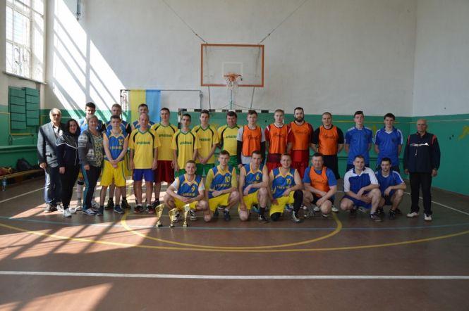 Новини Козятина - фото з Про спорт: хто кого на селі у баскетболі? Про спорт: хто кого на селі у баскетболі?, фото №2 на сайті 20minut.ua