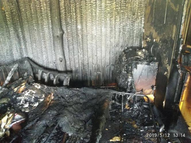 В селі Лисогірка горів дерев'яний житловий будинок, фото №2 на сайті 20minut.ua