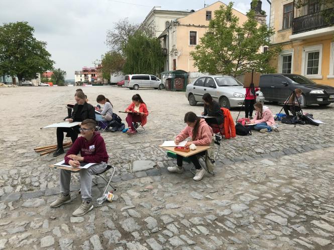 Новини Кам'янця-Подільського - фото з Як юні митці писали Кам'янець-Подільський (ФОТО) Як юні митці писали Кам'янець-Подільський (ФОТО), фото №5 на сайті 20minut.ua
