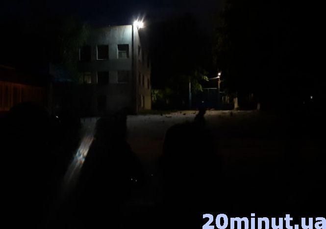 Новини Вінниці - фото з Рейдерське захоплення заводу: тітушки, спецназ і штурм. Репортаж 20minut.ua Рейдерське захоплення заводу: тітушки, спецназ і штурм. Репортаж 20minut.ua, фото №8 на сайті 20minut.ua