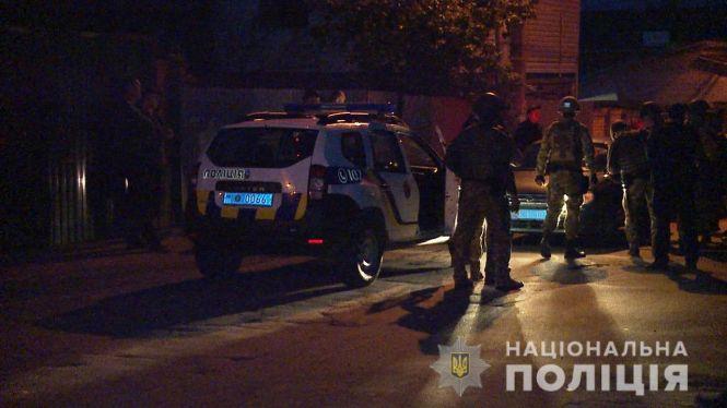 Рейдерське захоплення заводу у Вінниці: поліція затримала 54 тітушки, фото №3 на сайті 20minut.ua
