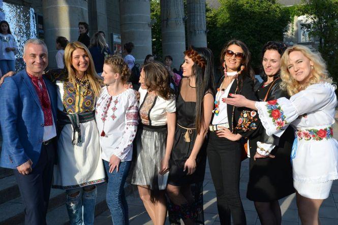 У Тернополі у вишиванках дефілюватимуть особливі моделі, фото №1 на сайті 20minut.ua