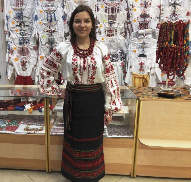 Подільська вишиванка: чому український національний одяг коштує дорого?, фото №1 на сайті 20minut.ua