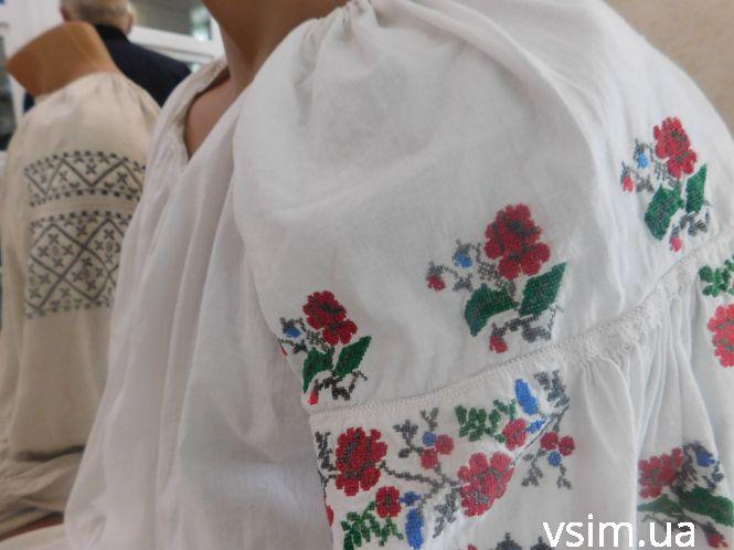 Новини Хмельницького - фото з Хмельничанка має колекцію вишиванок. Найстарішій - 100 років Хмельничанка має колекцію вишиванок. Найстарішій - 100 років, фото №11 на сайті vsim.ua