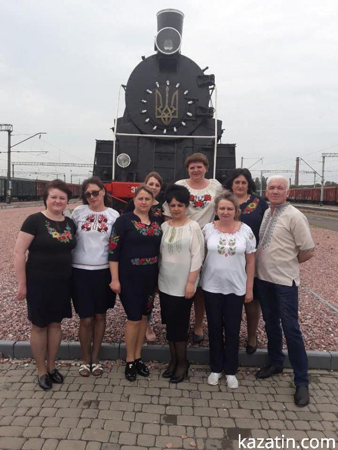 Новини Козятина - фото з Козятинці одягнули вишиванки (оновлено) Козятинці одягнули вишиванки (оновлено), фото №13 на сайті 20minut.ua