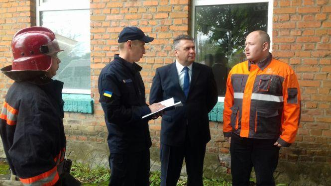 Новини Козятина - фото з Як у Козятині перевіряли техногенну безпеку, гасили пожежу та рятували потерпілих Як у Козятині перевіряли техногенну безпеку, гасили пожежу та рятували потерпілих, фото №9 на сайті 20minut.ua