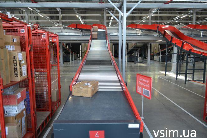 Новини Хмельницького - фото з Як працює хмельницький термінал «Нової пошти» за 9,5 мільйона євро Як працює хмельницький термінал «Нової пошти» за 9,5 мільйона євро, фото №11 на сайті vsim.ua