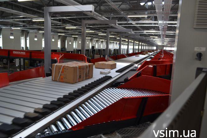 Новини Хмельницького - фото з Як працює хмельницький термінал «Нової пошти» за 9,5 мільйона євро Як працює хмельницький термінал «Нової пошти» за 9,5 мільйона євро, фото №6 на сайті vsim.ua