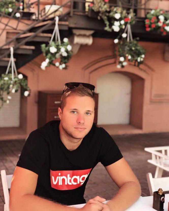 Новини Тернополя - фото з Тернополянин Андрій Воськало розповів про життя в телевізійній "Лізі Сміху" Тернополянин Андрій Воськало розповів про життя в телевізійній "Лізі Сміху", фото №2 на сайті 20minut.ua