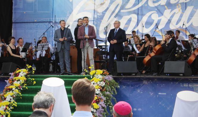 Новини Вінниці - фото з У Вінниці відкрили День Європи. На Соборній зібрані десятки святкових локацій У Вінниці відкрили День Європи. На Соборній зібрані десятки святкових локацій, фото №3 на сайті 20minut.ua