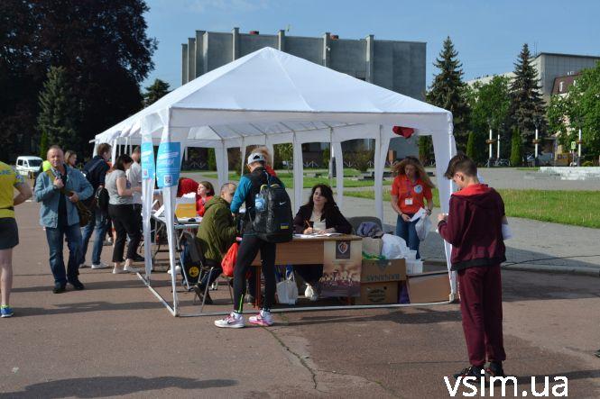 Новини Хмельницького - фото з На майдані Незалежності відкрилося наметове містечко «Хмельницький City Run» (ФОТО) На майдані Незалежності відкрилося наметове містечко «Хмельницький City Run» (ФОТО), фото №3 на сайті vsim.ua