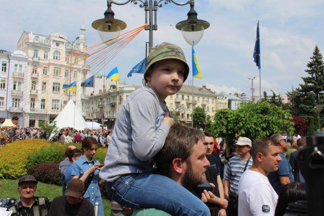 Новини Вінниці - фото з У Вінниці відкрили День Європи. На Соборній зібрані десятки святкових локацій У Вінниці відкрили День Європи. На Соборній зібрані десятки святкових локацій, фото №1 на сайті 20minut.ua