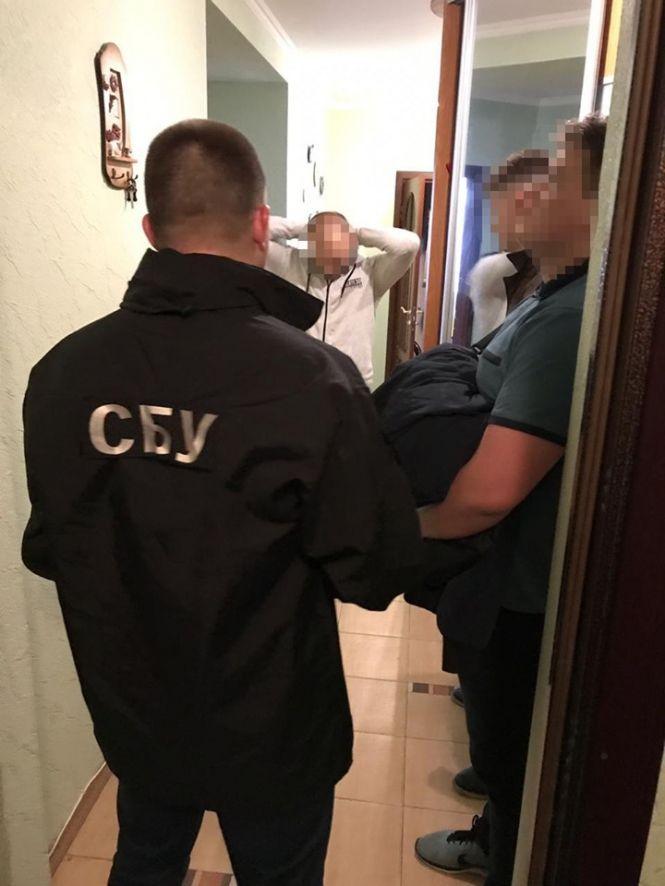 З митної бази продавали службову інформацію. У справі замішані двоє вінничан, фото №1 на сайті 20minut.ua