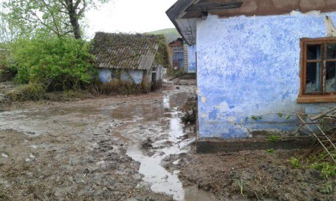 Новини Тернополя - фото з Негода на Тернопільщині знову наробила біда - люди не можуть вийти з помешкань Негода на Тернопільщині знову наробила біда - люди не можуть вийти з помешкань, фото №2 на сайті 20minut.ua
