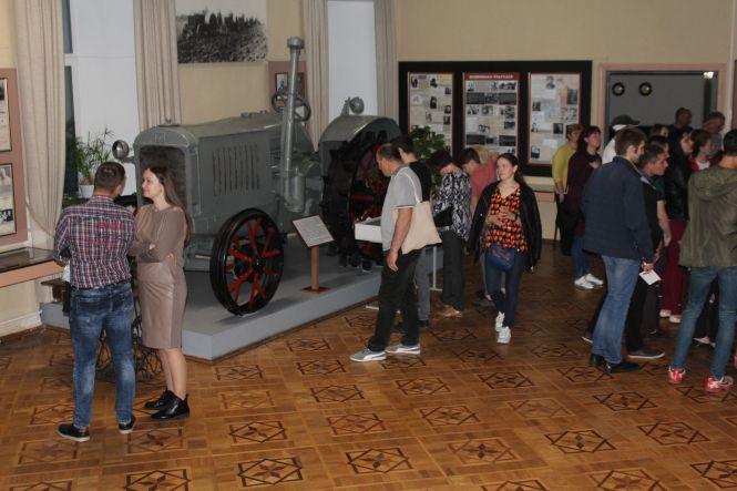 «І мамонт теж сподобався». Що гості побачили в музеї цієї ночі, фото №4 на сайті 20minut.ua