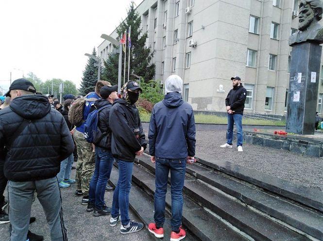 На Замості приберуть погруддя «комуністу» Петру Запорожцю, фото №1 на сайті 20minut.ua