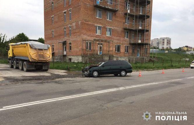 Новини Хмельницького - фото з Внаслідок ДТП на Озерній постраждало двоє людей Внаслідок ДТП на Озерній постраждало двоє людей, фото №1 на сайті vsim.ua