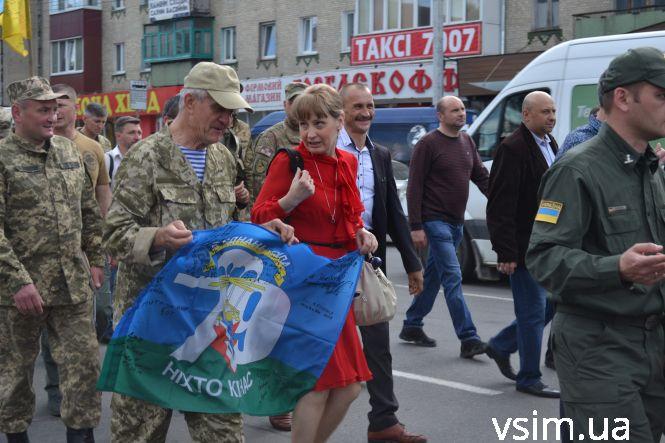 Центром Хмельницького пройшов Марш Героїв (ФОТО, ВІДЕО), фото №12 на сайті vsim.ua